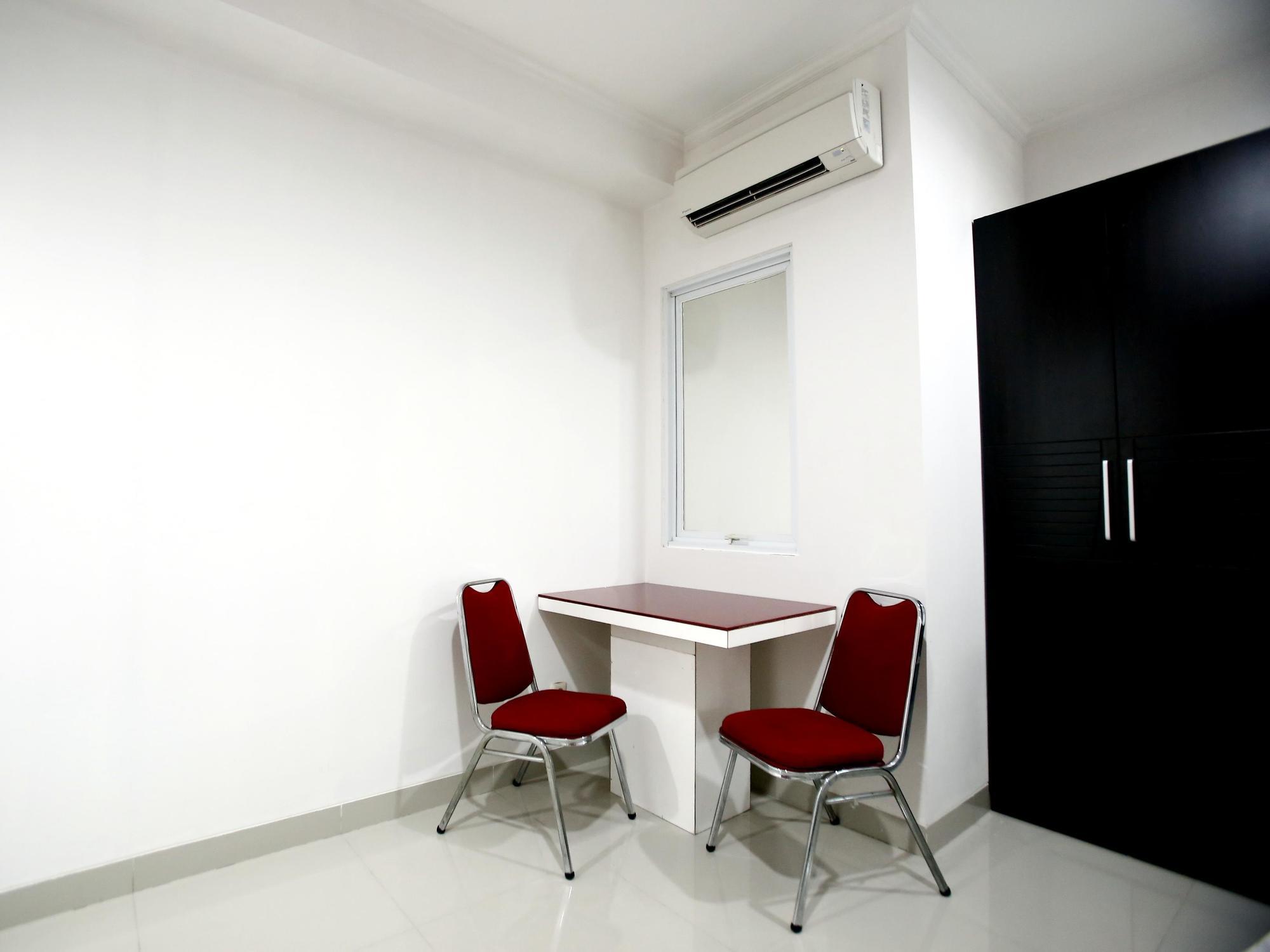 Reddoorz Plus @ Guntur Raya Setiabudi Yakarta Exterior foto
