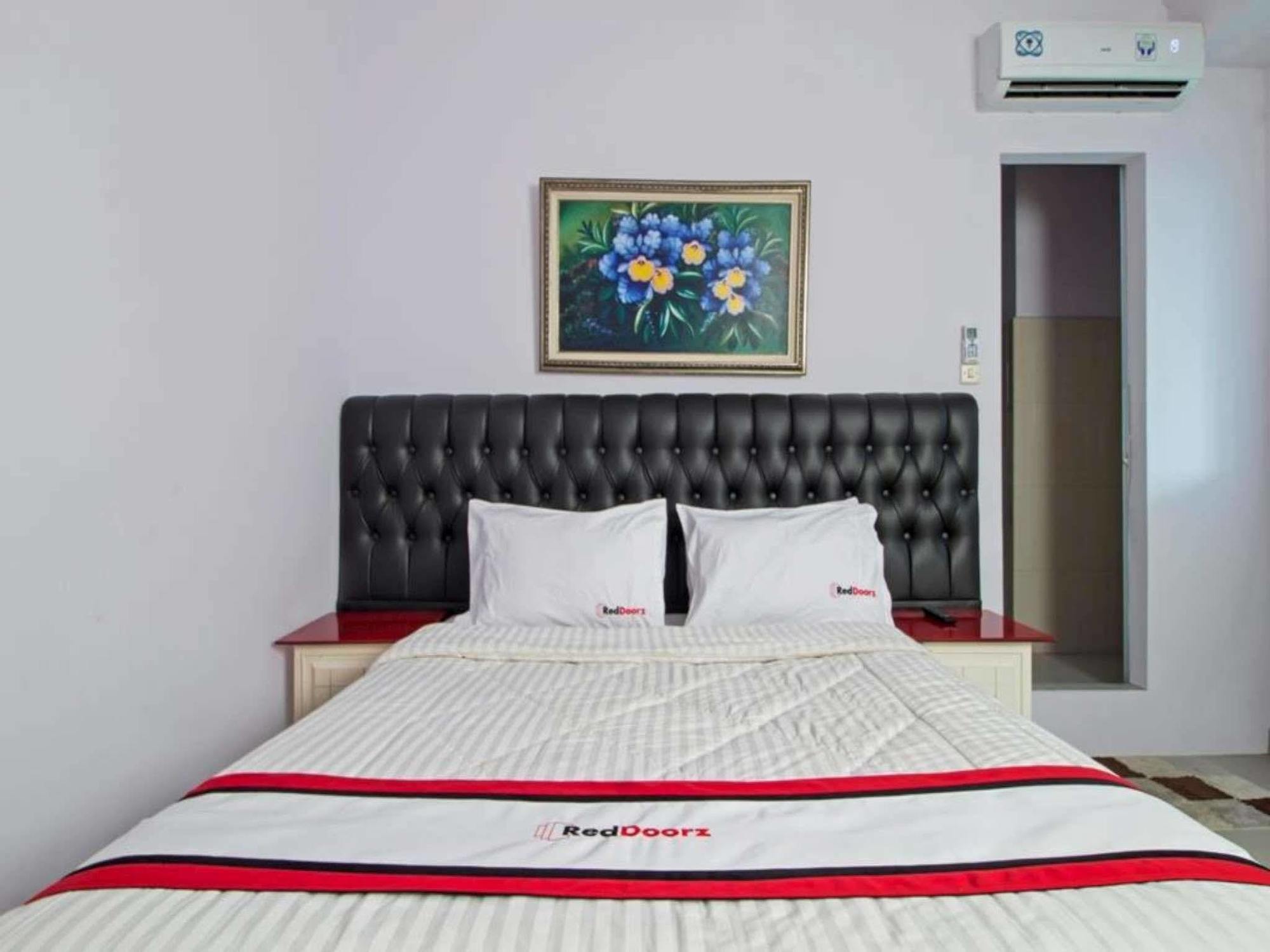 Reddoorz Plus @ Guntur Raya Setiabudi Yakarta Exterior foto