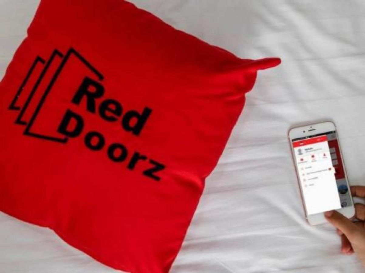 Reddoorz Plus @ Guntur Raya Setiabudi Yakarta Exterior foto
